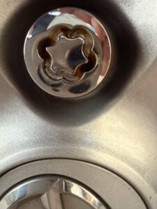 Mazda MX-5 wheel locking nut key replacement
