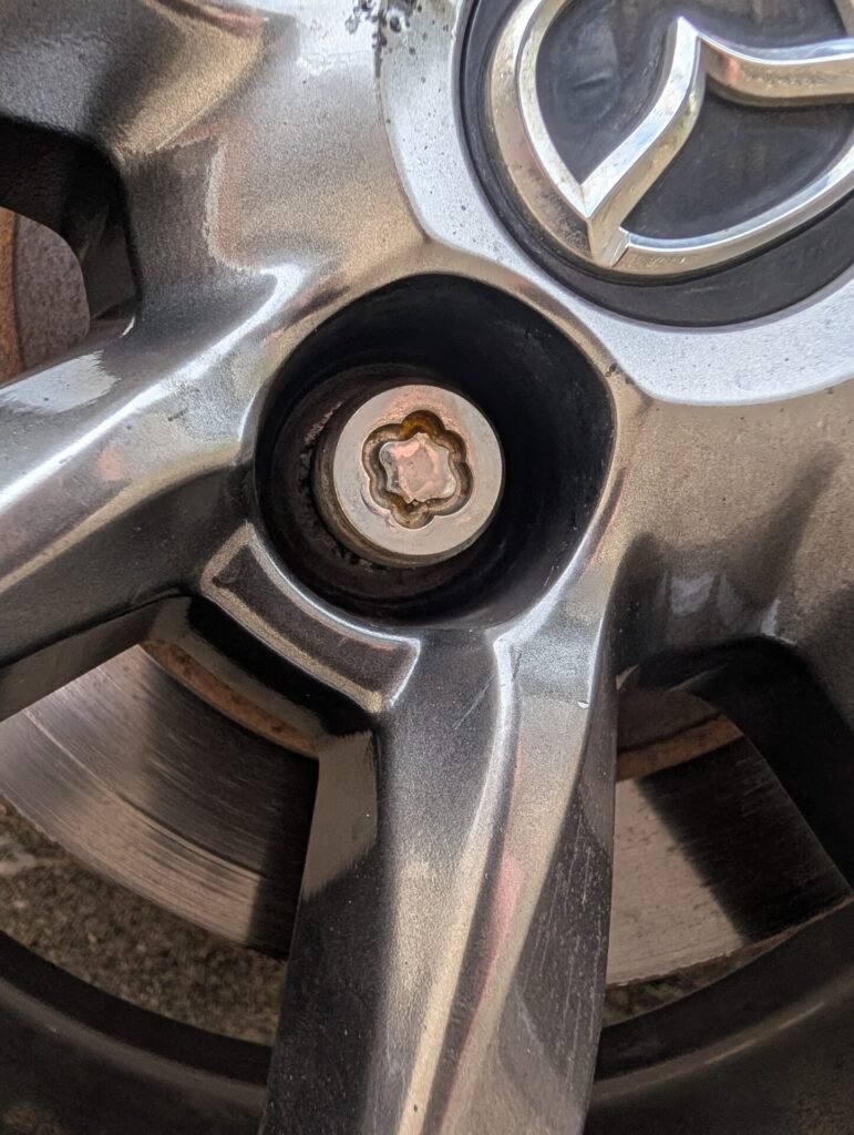 Mazda MX5 wheel locking nut key replacement