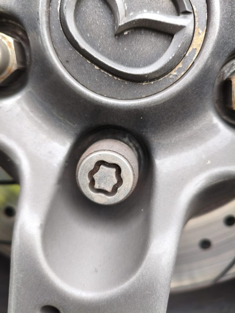 Mazda RX8 wheel locking nut key replacement