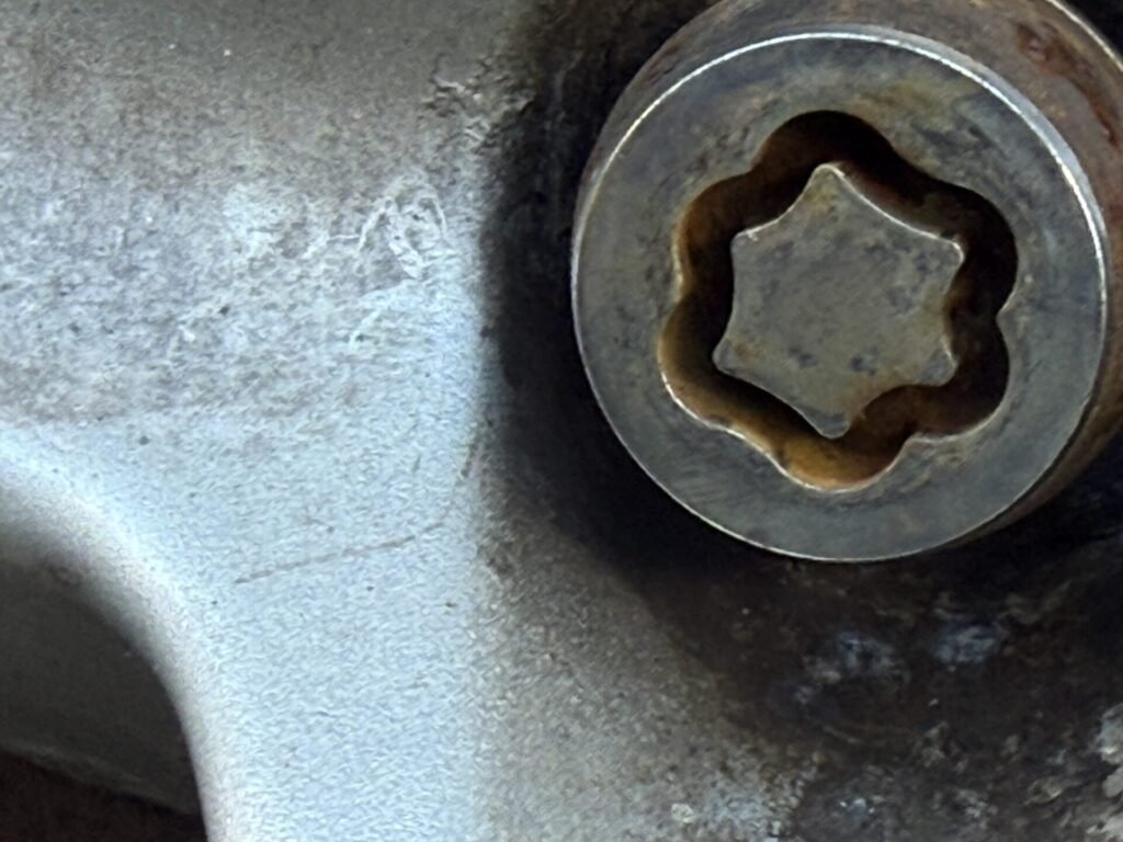 Mazda Rx8 wheel locking nut key replacement