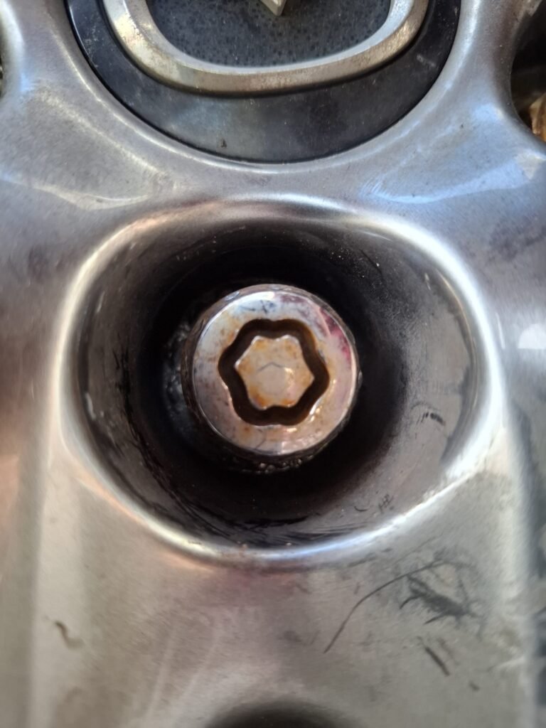 Mazda 6 wheel locking key