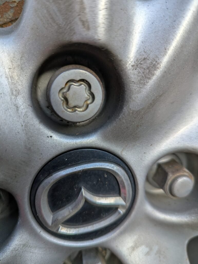 Mazda Mazda 2 wheel locking nut