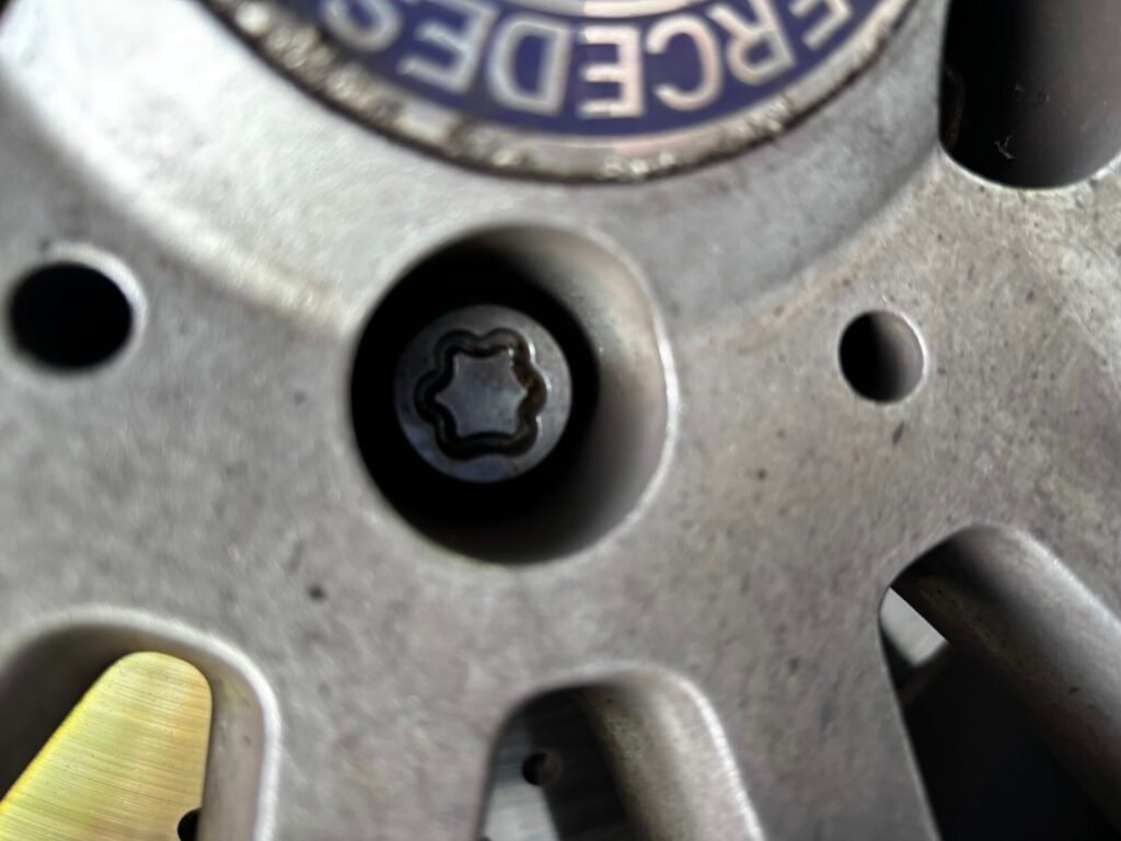 Mercedes A class wheel locking nut key replacement