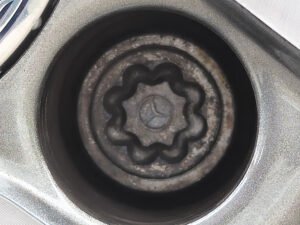 Mercedes C200 Sport Automatic 2016 wheel locking nut key replacement