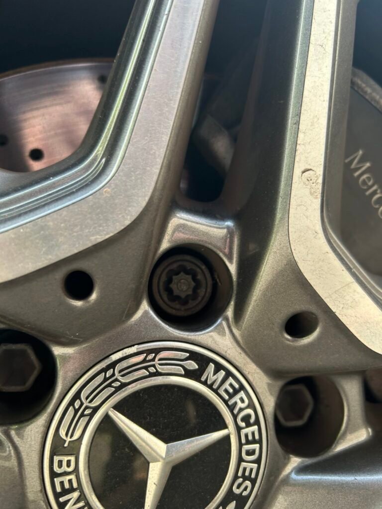 Mercedes CLA 250 e wheel locking nut key replacement