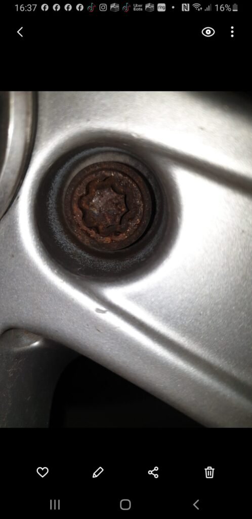 Mercedes S Class wheel locking nut key replacement