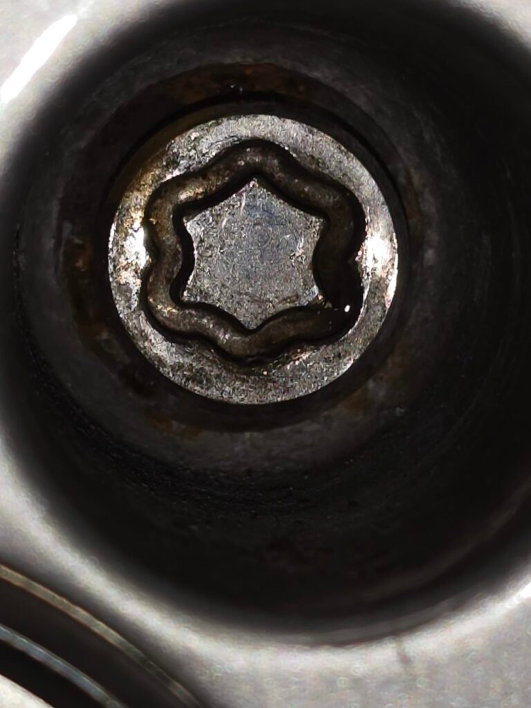 Mercedes SL55 wheel locking nut key replacement