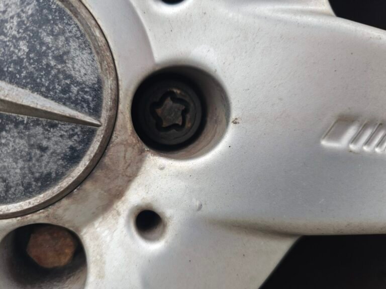 Mercedes Clk lug nut key