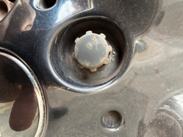 Mini Cooper 2015 wheel locking nut key replacement