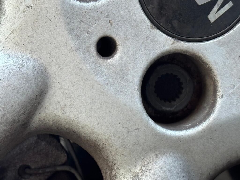 Mini Hatch 2006 wheel locking nut key replacement