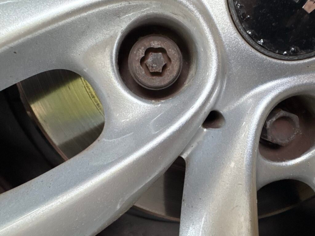 Mini Spaceman wheel locking nut key replacement