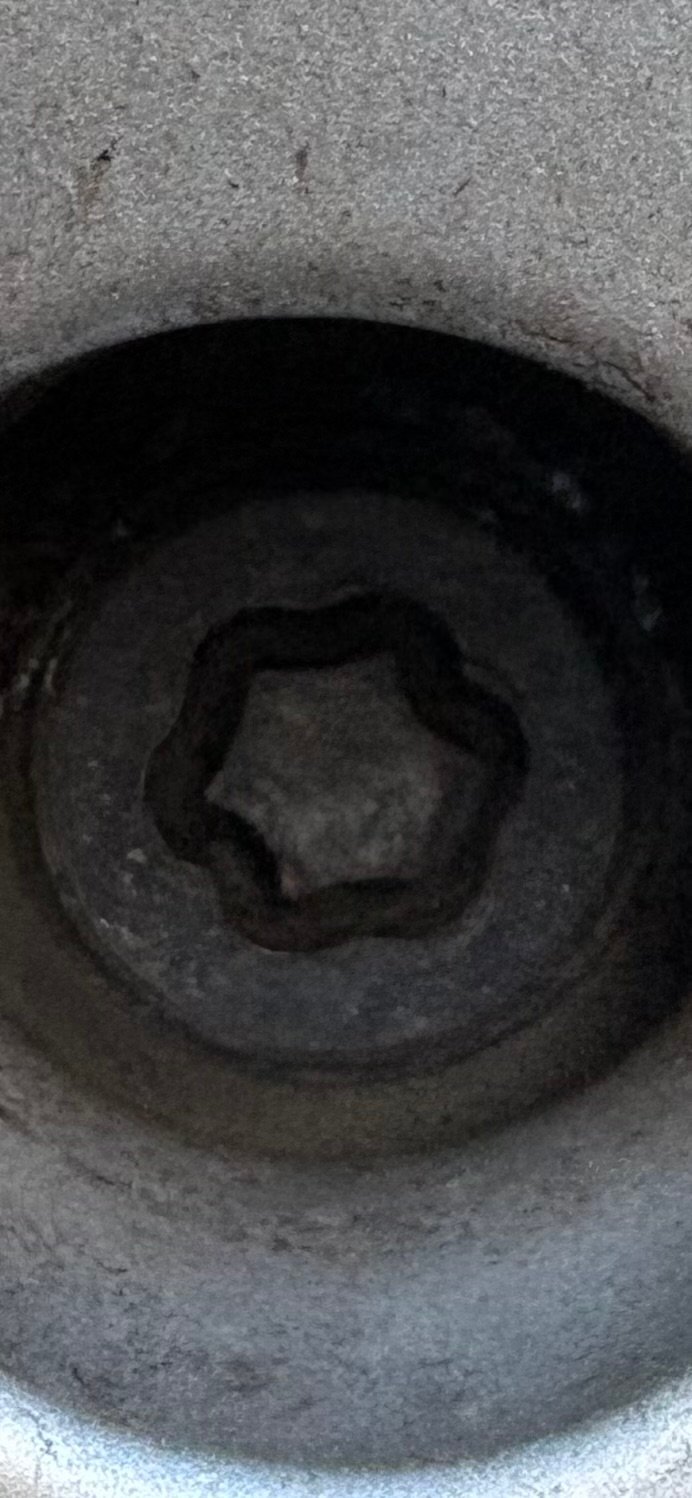 Mini Mini Clubman Cooper D R55 wheel nut key replacement