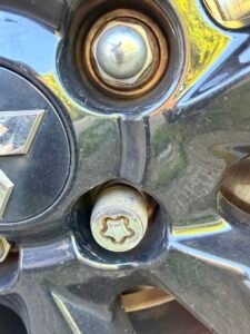 Mitsubishi Outlander wheel locking nut key replacement