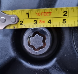 Mitsubishi outlander wheel locking key