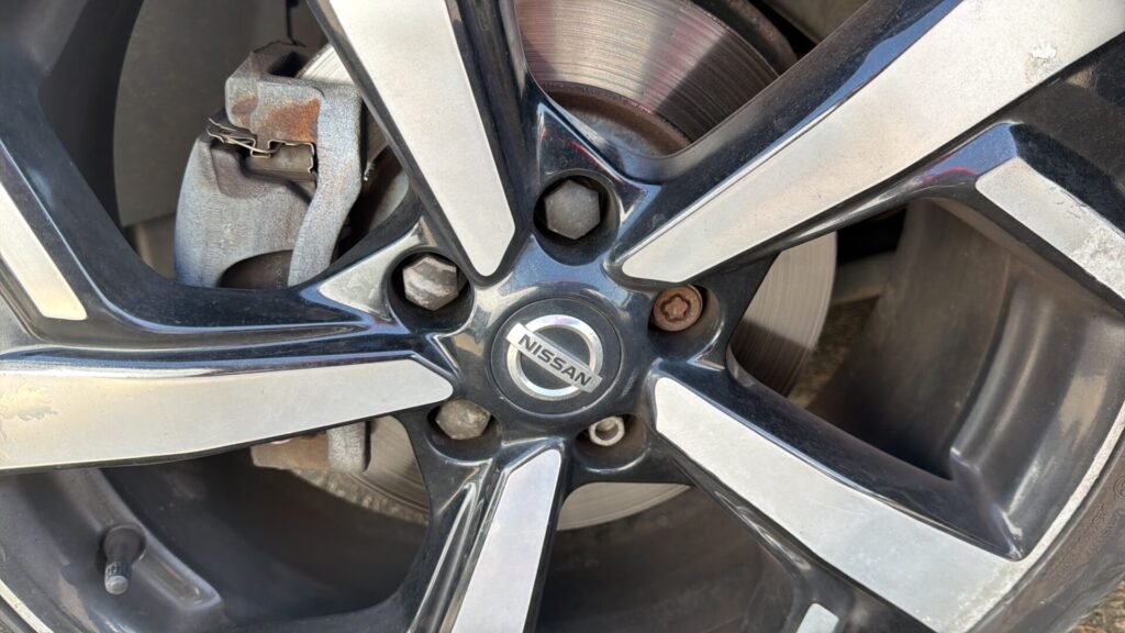Nissan Qashqai Tekna 2018 wheel locking nut key replacement