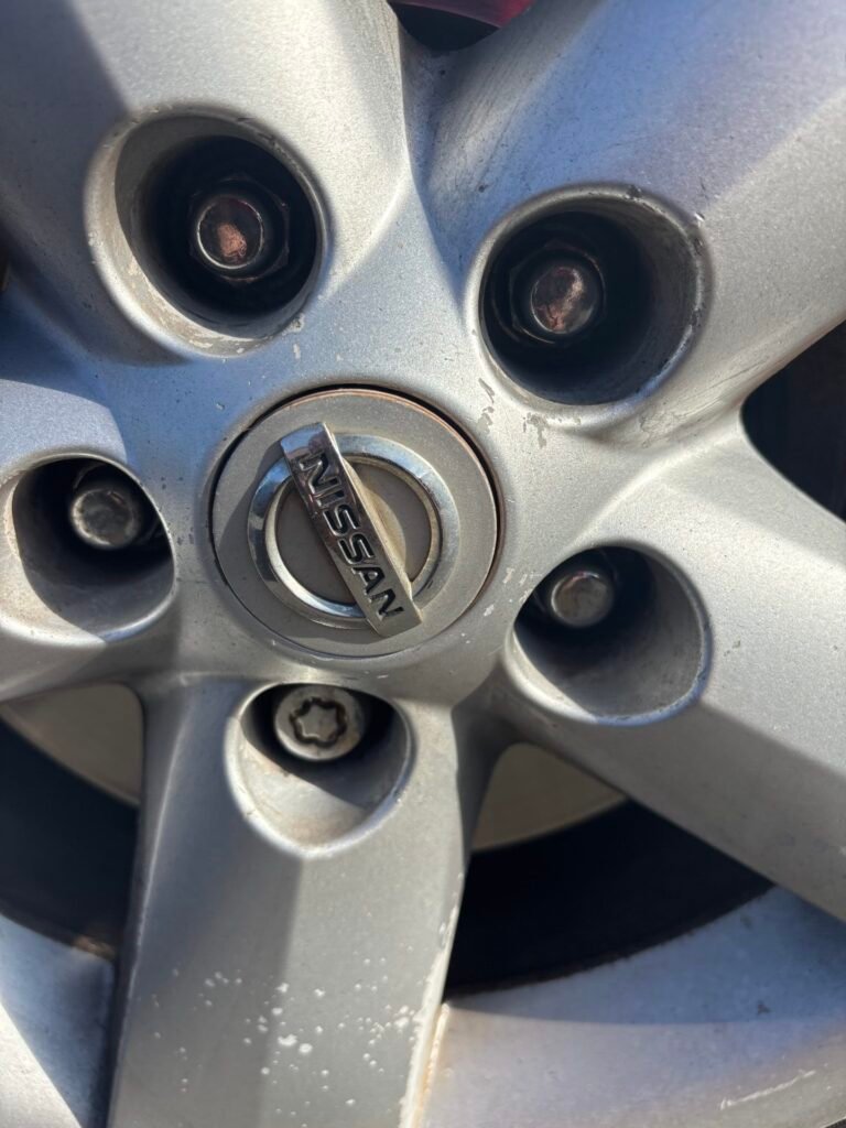 Nissan Qashqai 2007 wheel locking nut key replacement