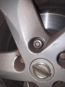 Nissan Qashqai 2010 wheel locking nut key replacement