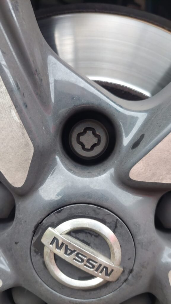 Nissan 2017 Qushqai wheel locking nut key replacement