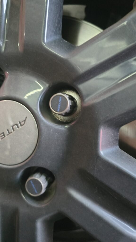 Nissan E13 note Autech crossover wheel locking nut key replacement