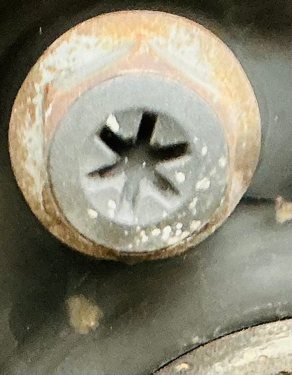 Nissan Juke 1.0 Petrol PJ20OGX wheel locking nut key replacement