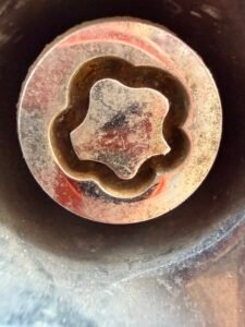 Nissan Juke 1.5 dci tekna wheel locking nut key replacement
