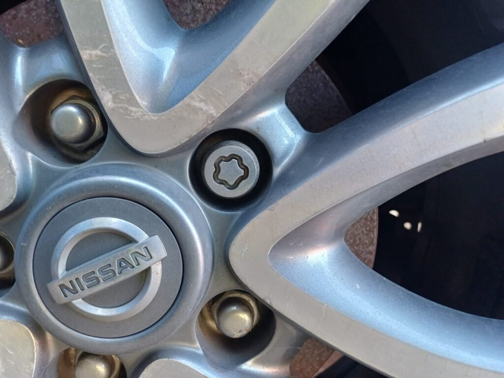 Nissan Juke wheel locking nut key replacement