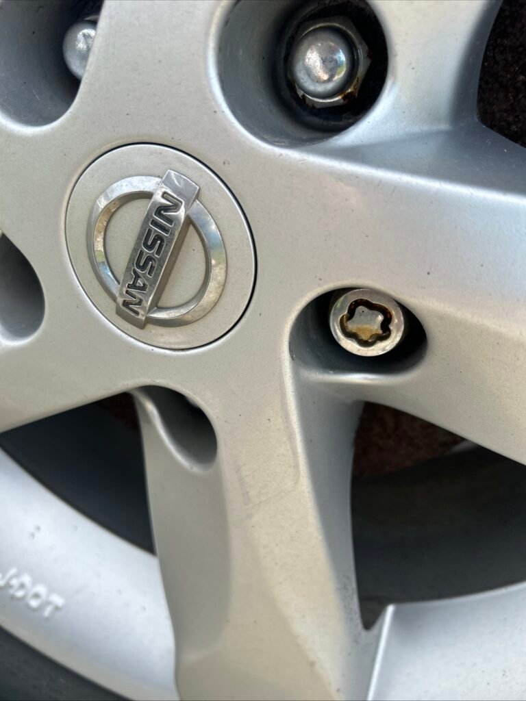 Nissan Juke wheel locking nut key replacement