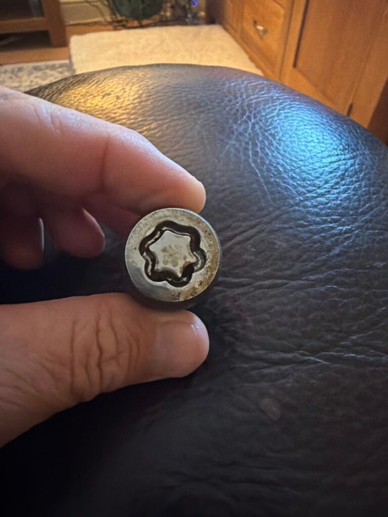 Nissan Leaf wheel locking nut key replacement