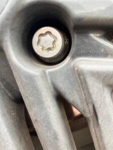 Nissan Leaf wheel locking nut key replacement