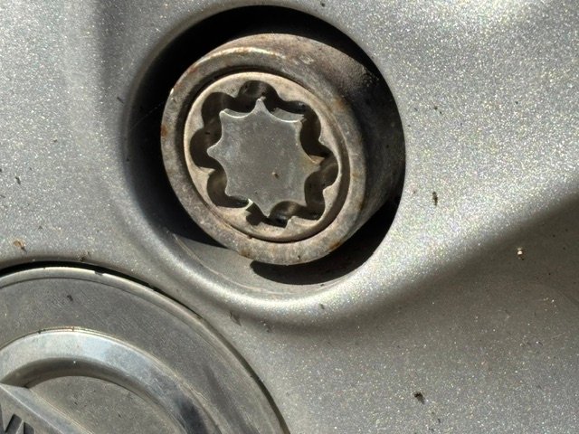nissan micra k13 wheel locking nut key replacement