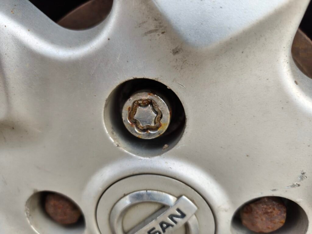 Nissan Micra wheel locking nut key replacement