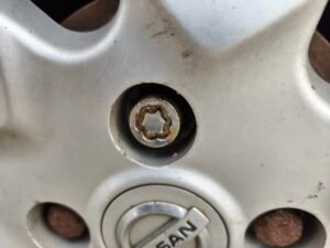 Nissan Micra wheel locking nut key replacement