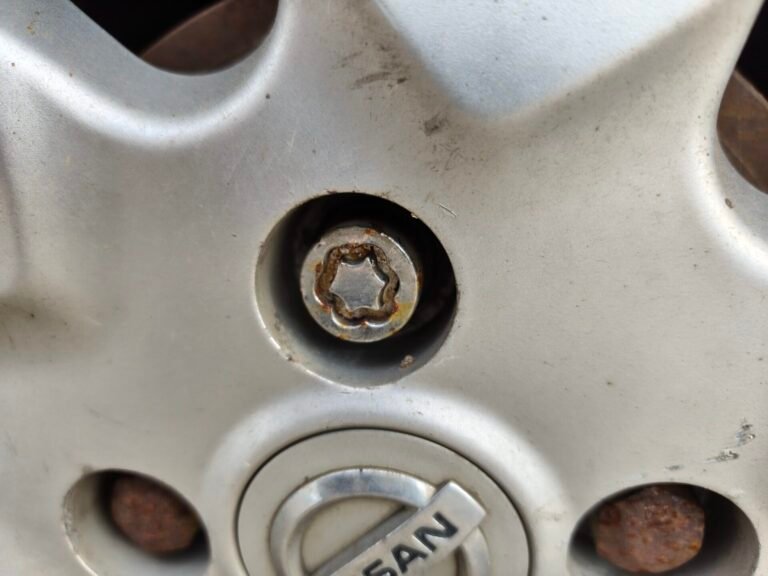 Nissan Micra wheel locking nut key replacement