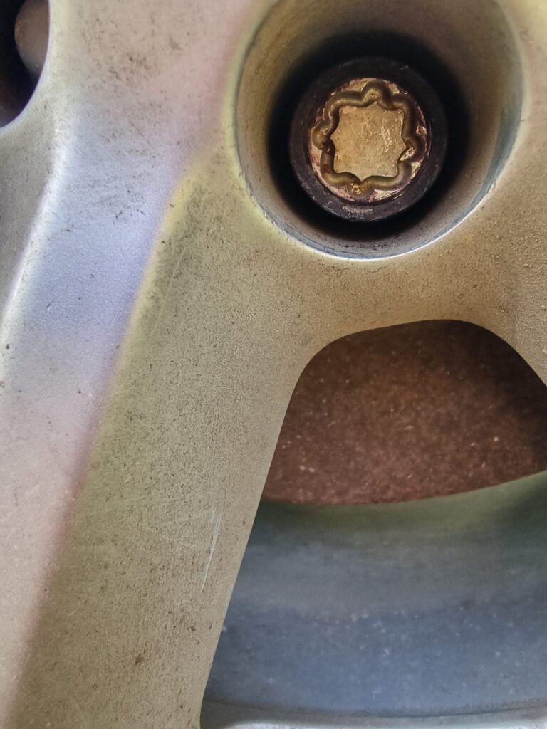 Nissan Navara wheel locking nut key replacement