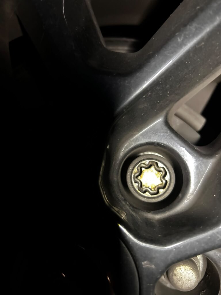 Nissan Navara wheel locking nut key replacement