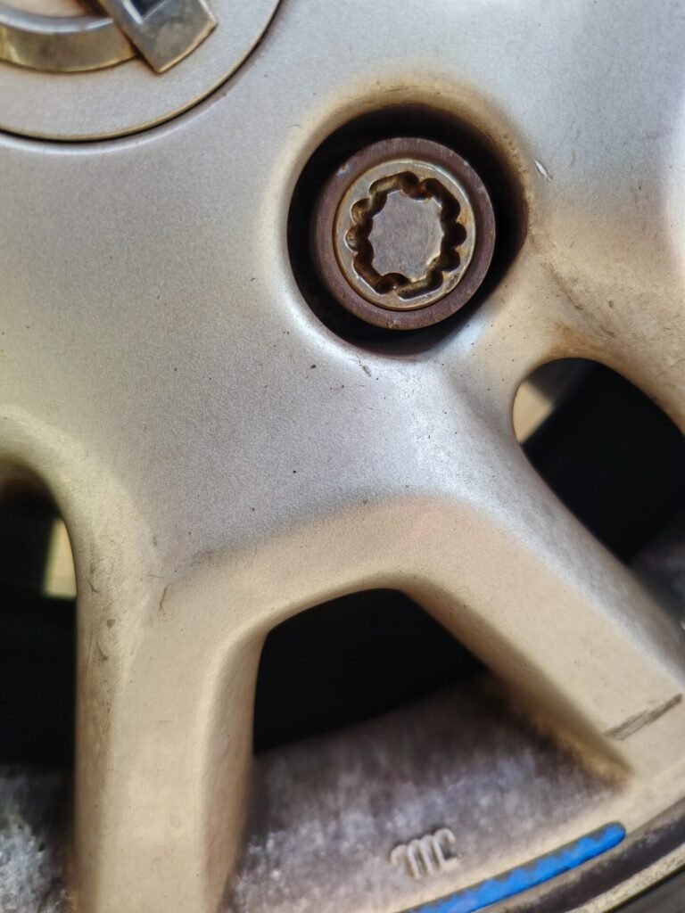 Nissan Nv200 wheel locking nut key replacement