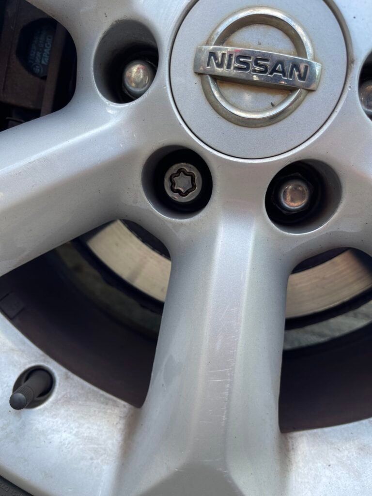 Nissan Pathfinder wheel locking nut key replacement