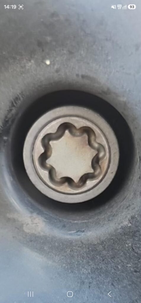 Nissan Pulsar wheel locking nut key replacement