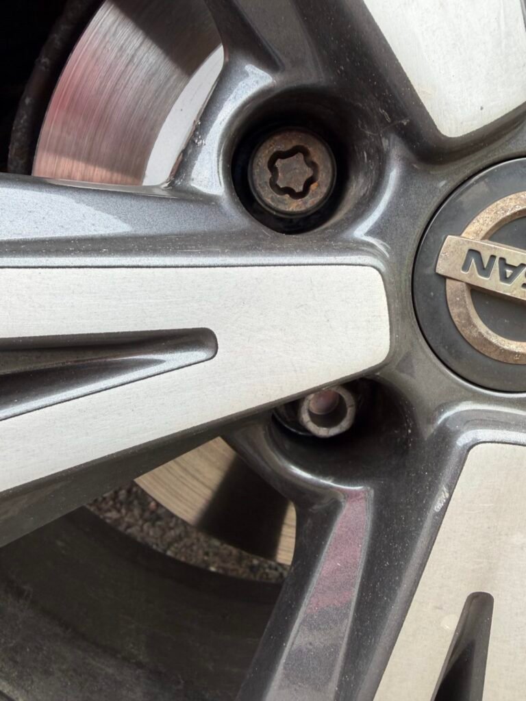 Nissan Qashqai wheel locking nut key replacement
