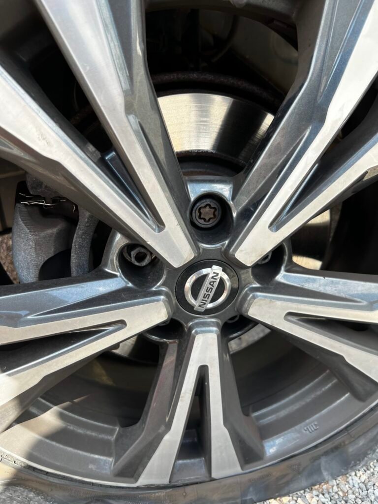 Nissan Qashqai wheel locking nut key replacement