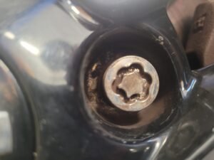 Nissan Qashqai wheel locking nut key replacement