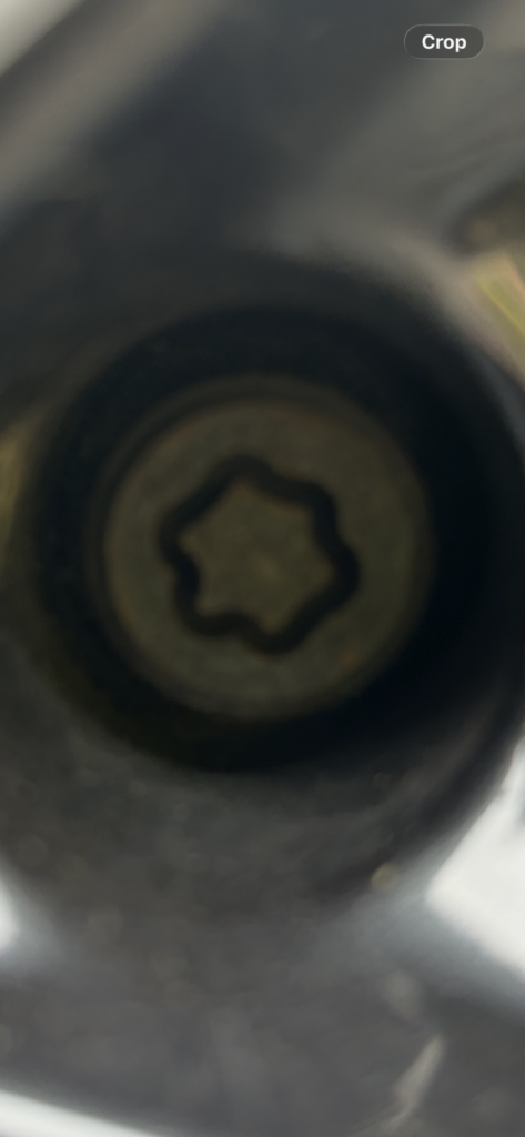 Nissan Qashqai wheel locking nut key replacement