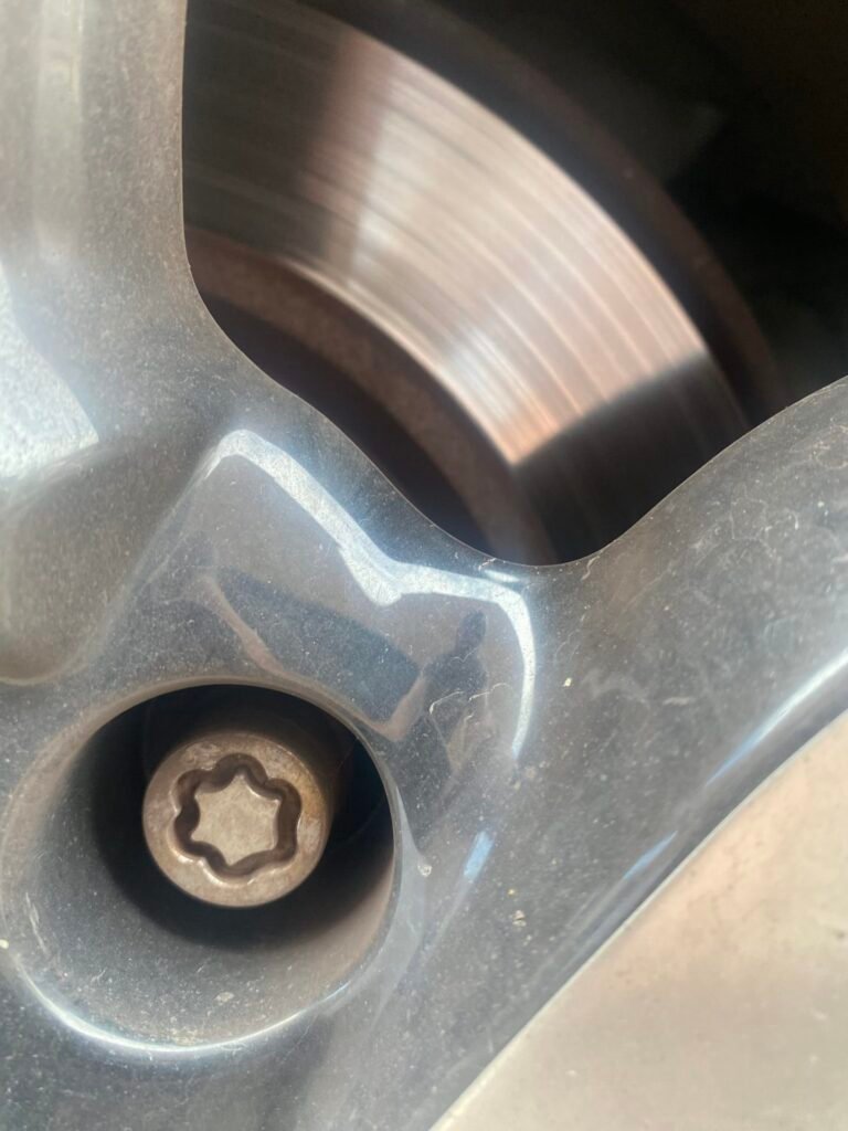 Nissan Quashquai n-etc dci wheel locking nut key replacement