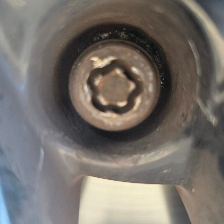 Nissan Quasqai wheel locking nut key replacement