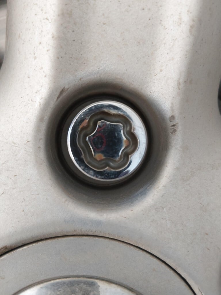 Nissan Titan XD wheel locking nut key replacement