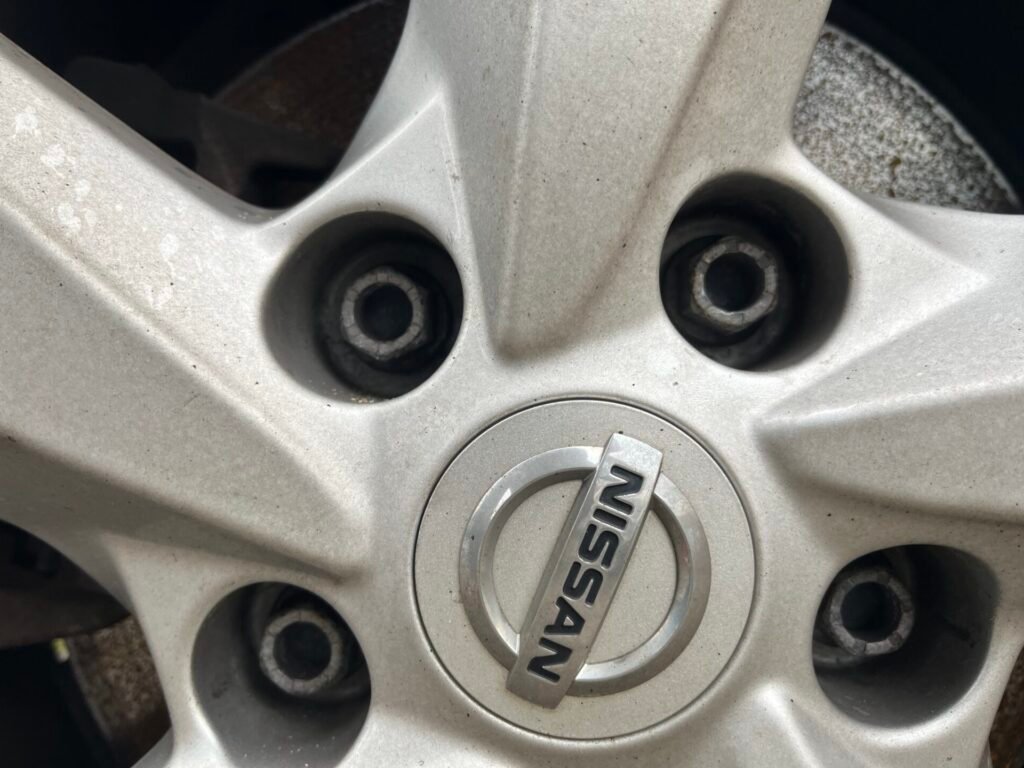 Nissan Qashqai wheel lock key code