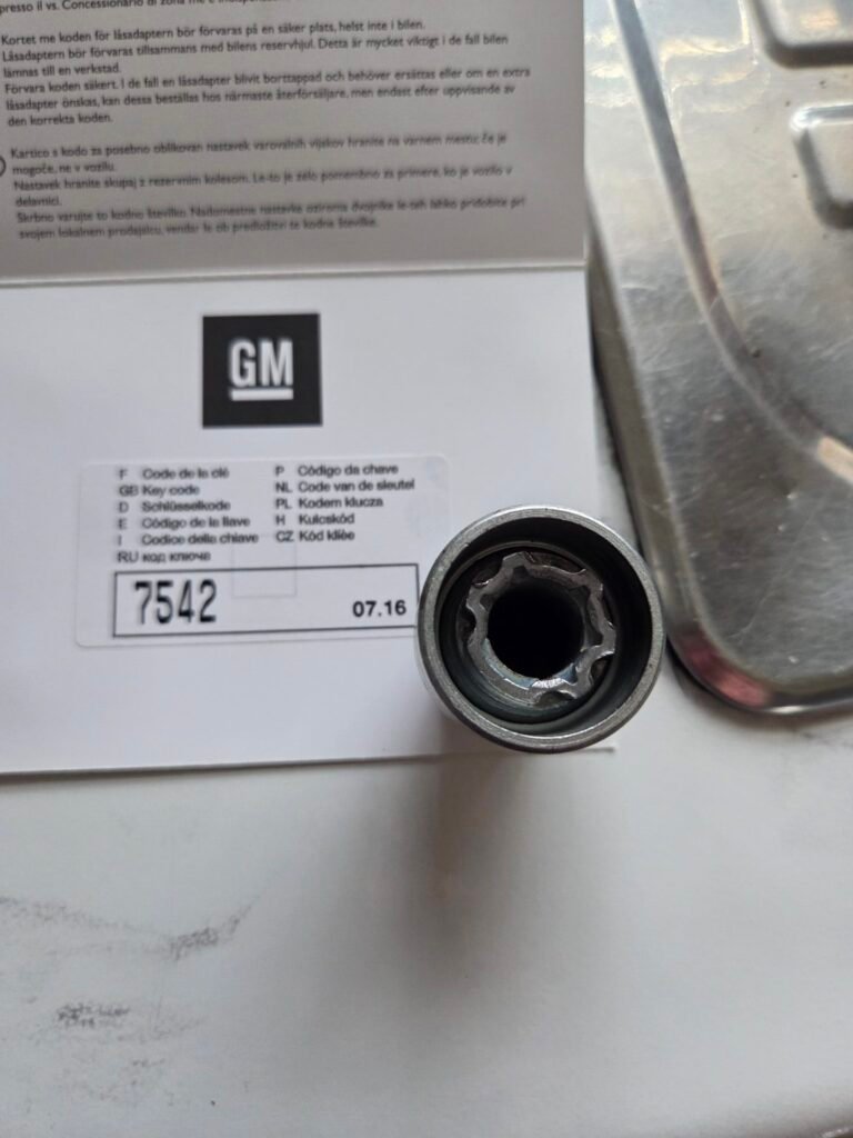 Opel Mokka wheel nut key replacement