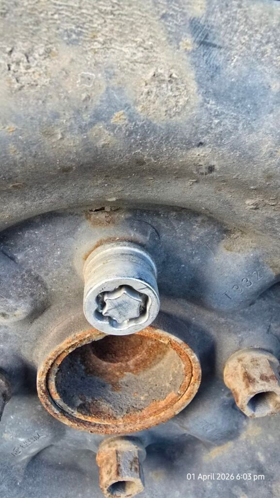 Peugeot 107 wheel locking nut key replacement
