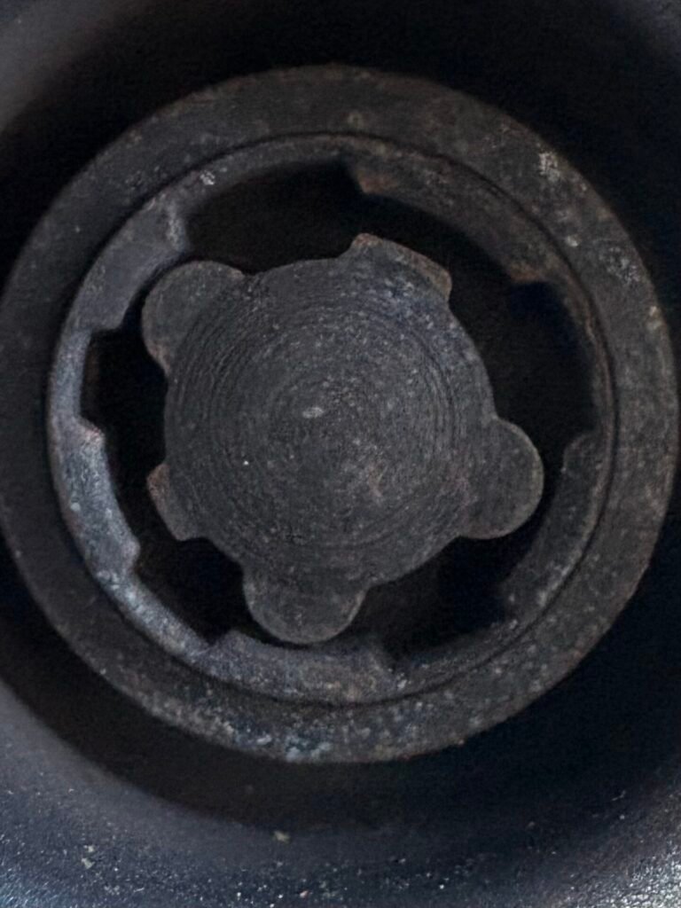 Porsche Boxter 381 S wheel locking nut key replacement