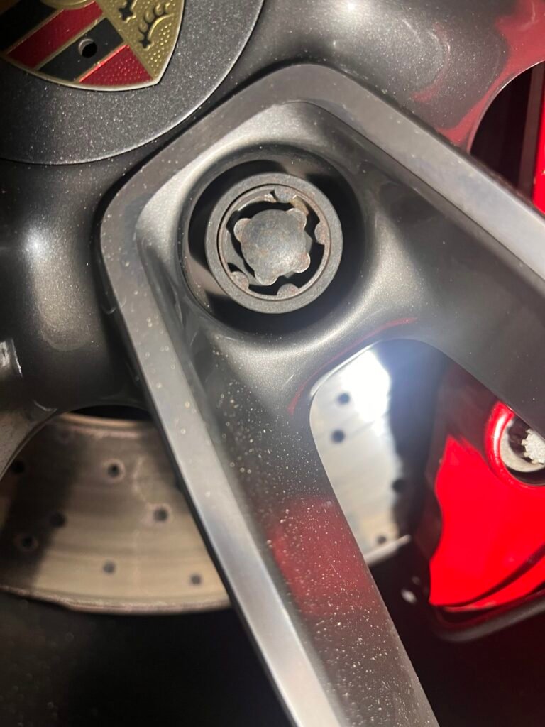 Porsche 911 (992) wheel locking nut key replacement